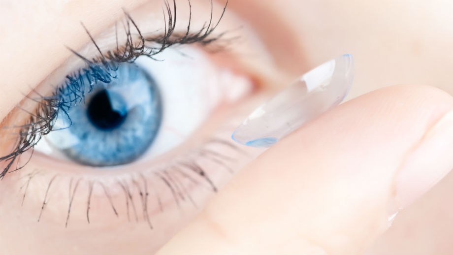 Очки – самый физиологичный и востребованный способ коррекции зрения